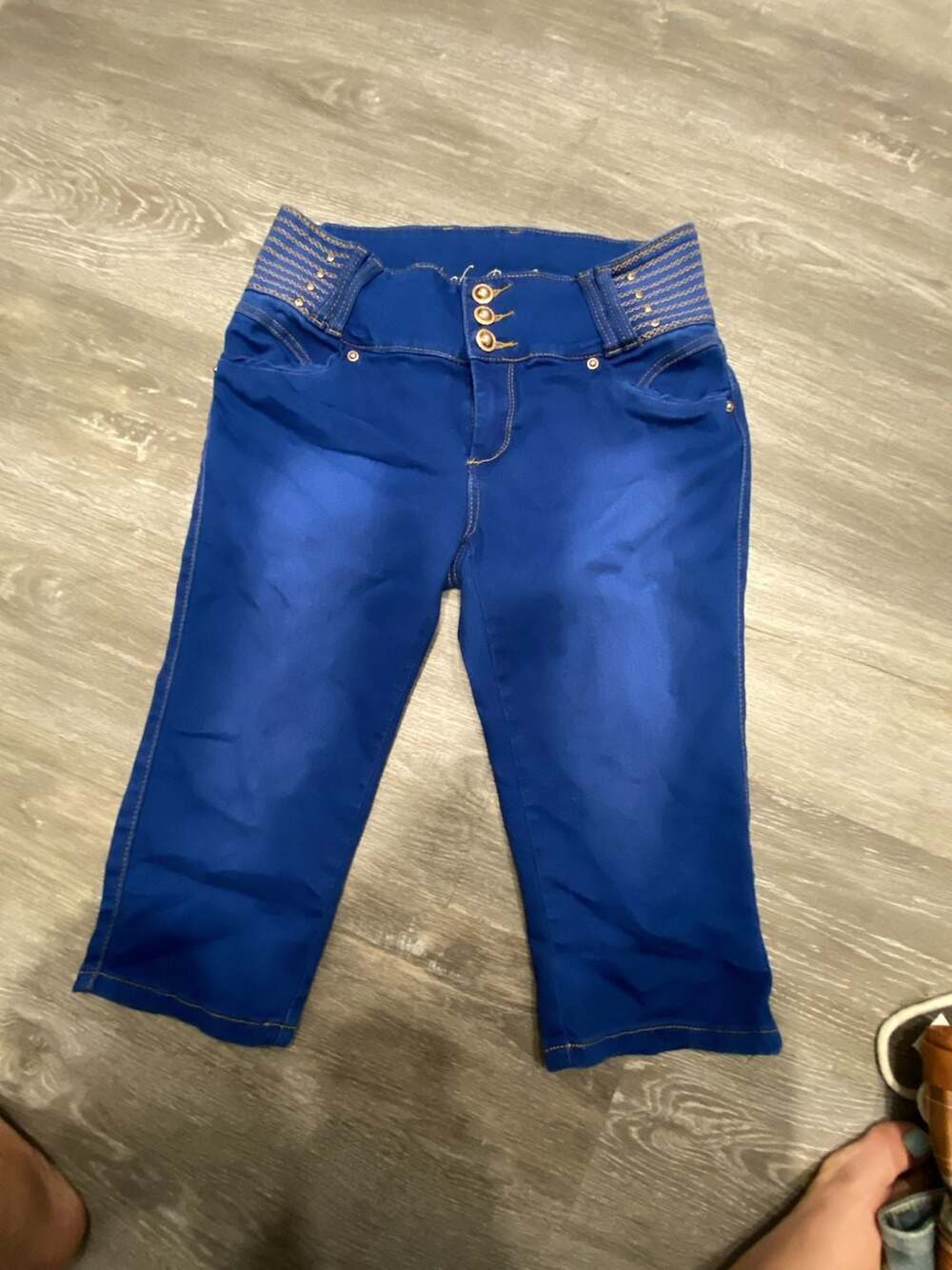 Tush Push High-Waisted Capri Jeans Size 15